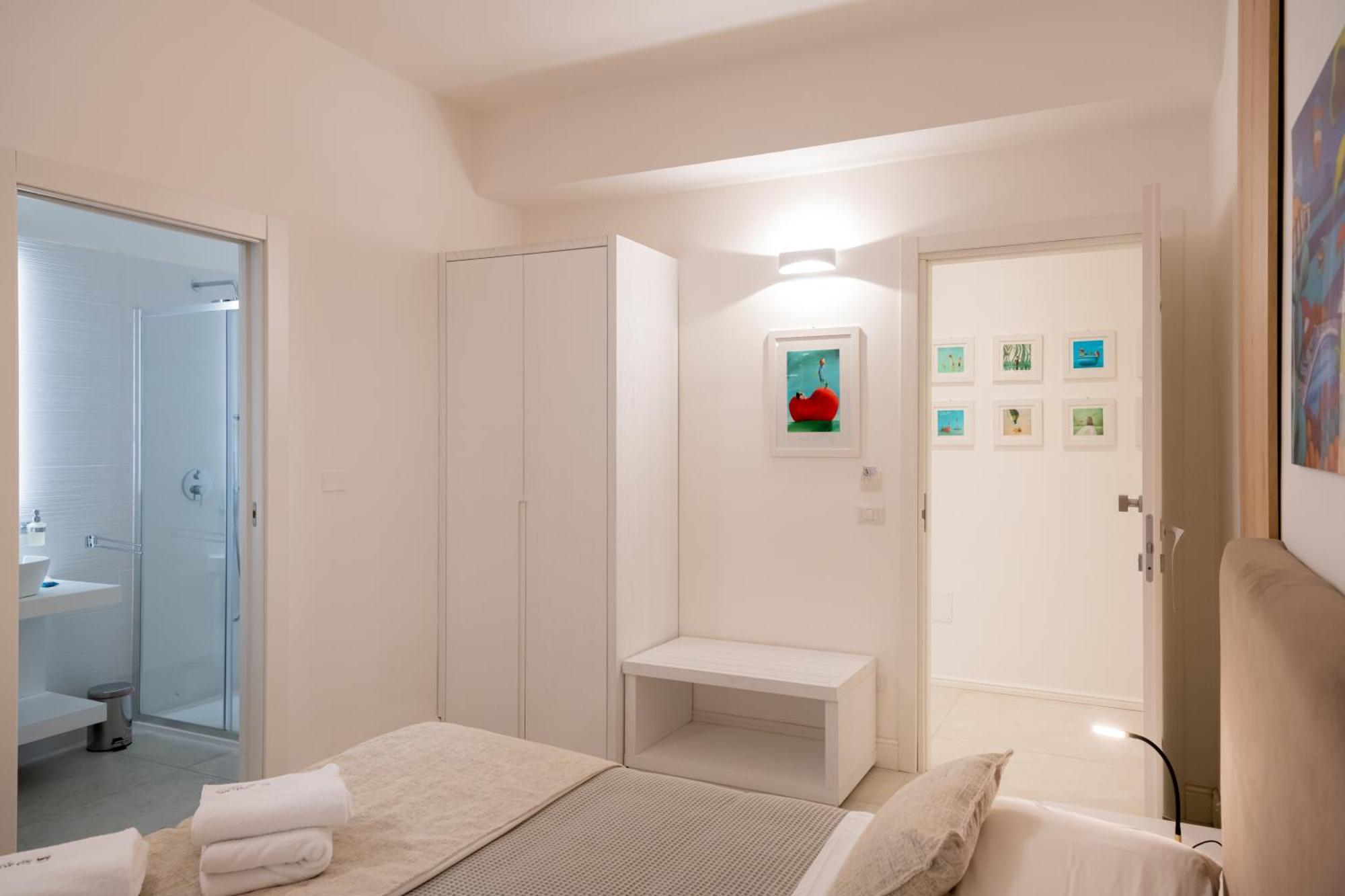 Lo Studio Di Viale Lo Re Camere & Caffe' Lecce Exteriör bild