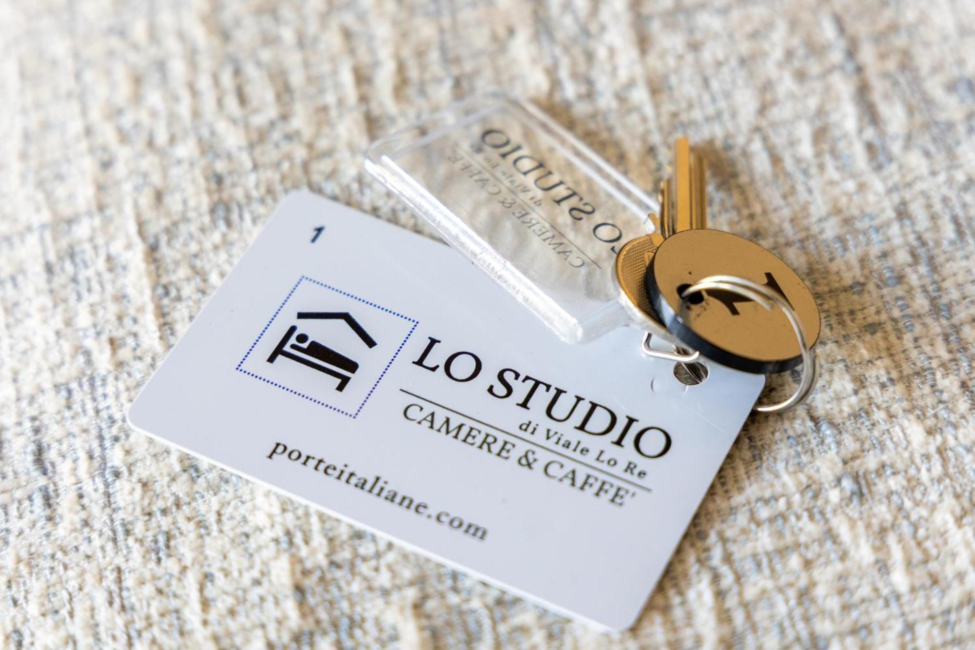 Lo Studio Di Viale Lo Re Camere & Caffe' Lecce Exteriör bild